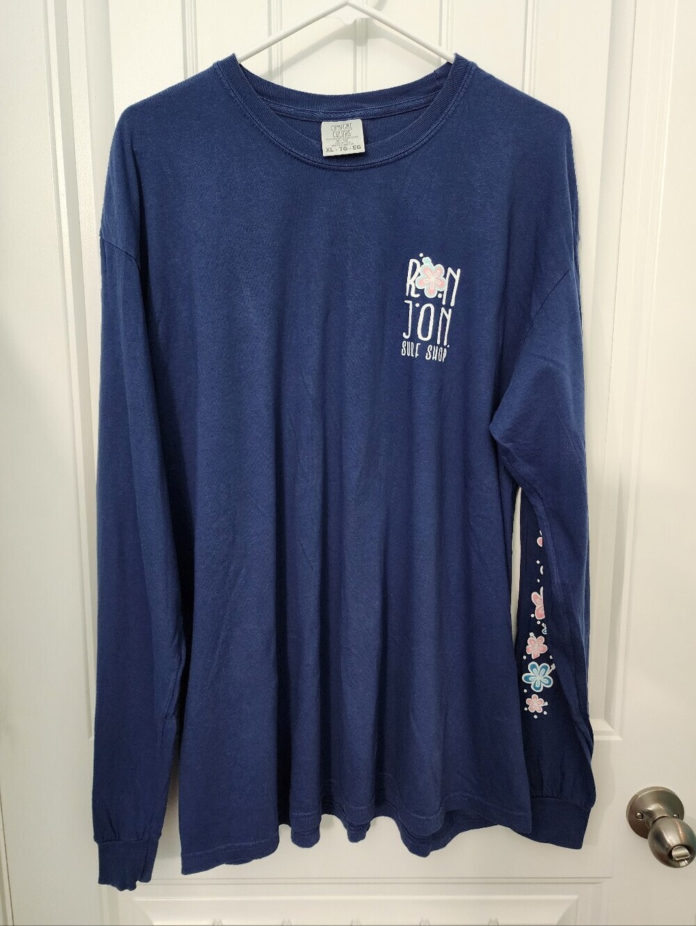 Ron Jon Surf Shop Women's Floral Turtle Myrtle Beach Long Sleeve Tee, Size XL - Picture 2 of 7